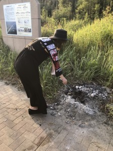 S__103915540-225x300