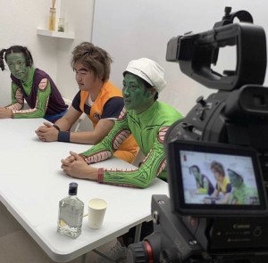 S__159203357-300x295